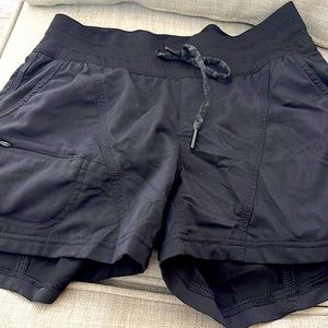 THE NORTHFACE XS SHORTS